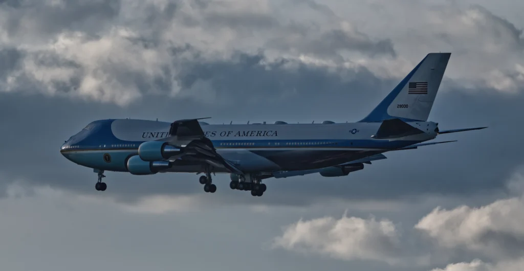 Air Force One VC-25A/92-9000 approaches PHL for landing from the northeast on October 8, 2024.